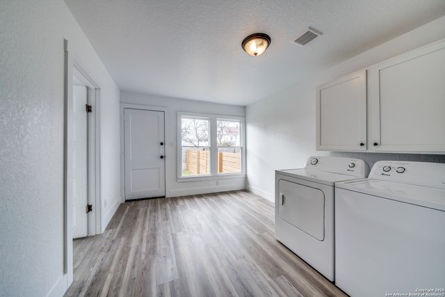 322 E Locust, San Antonio, TX 78212