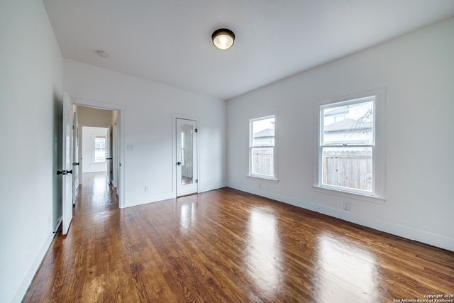 322 E Locust, San Antonio, TX 78212