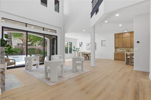 504 Pinnacle Heights Lane, Las Vegas, NV 89144