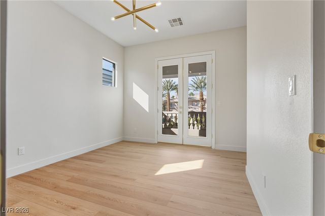 504 Pinnacle Heights Lane, Las Vegas, NV 89144