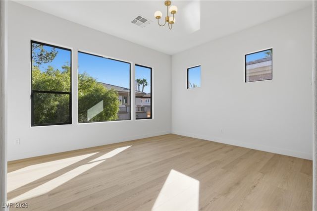 504 Pinnacle Heights Lane, Las Vegas, NV 89144