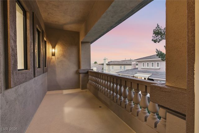 504 Pinnacle Heights Lane, Las Vegas, NV 89144