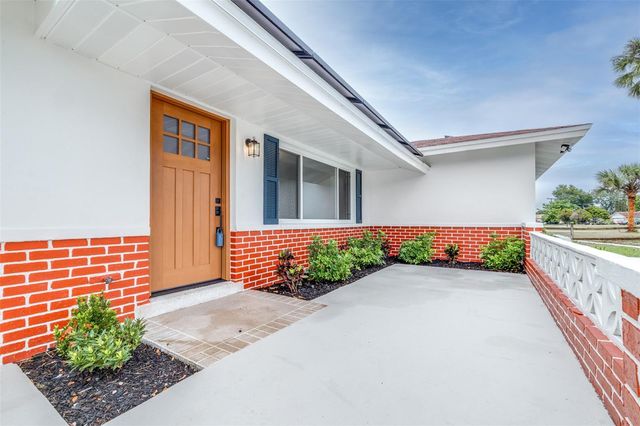 6312 FAIRWAY BLVD, Apollo Beach, FL 33572