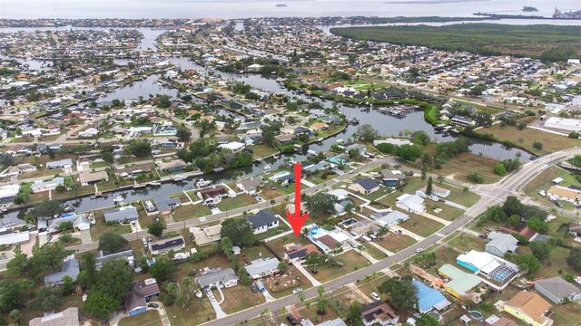 6312 FAIRWAY BLVD, Apollo Beach, FL 33572