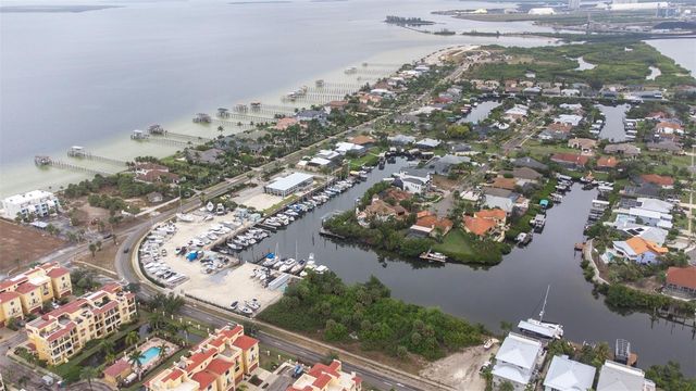 6312 FAIRWAY BLVD, Apollo Beach, FL 33572