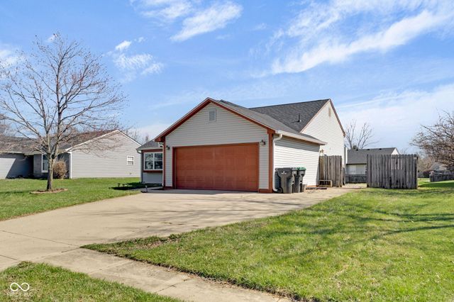 237 Creekway Court, Whiteland, IN 46184