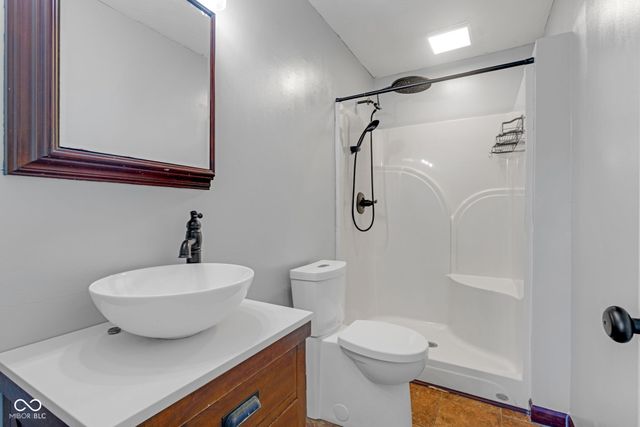 237 Creekway Court, Whiteland, IN 46184