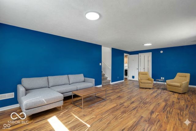 237 Creekway Court, Whiteland, IN 46184