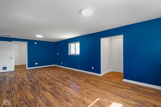 237 Creekway Court, Whiteland, IN 46184