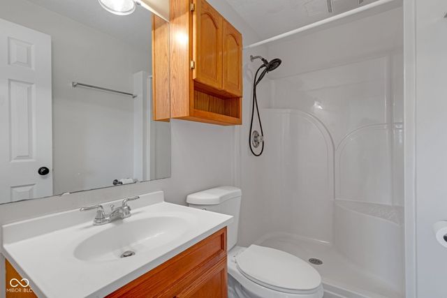 237 Creekway Court, Whiteland, IN 46184