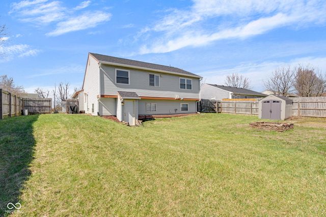 237 Creekway Court, Whiteland, IN 46184