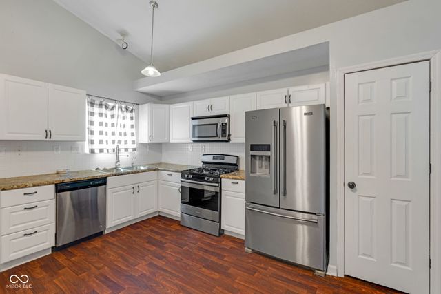 237 Creekway Court, Whiteland, IN 46184