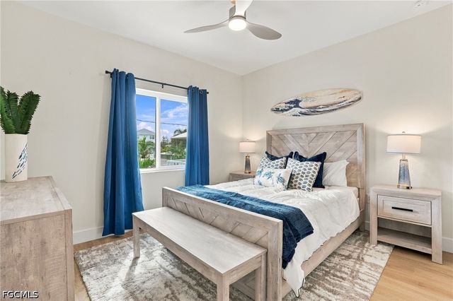 250 Pearl ST, Fort Myers Beach, FL 33931