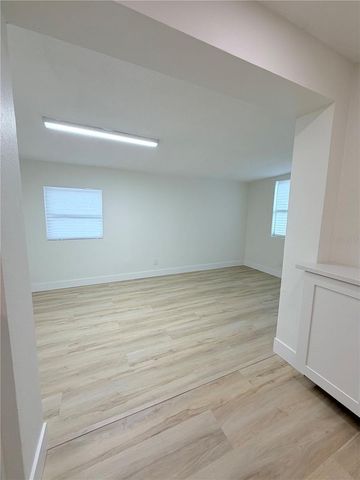 4533 W FERN STREET, Tampa, FL 33614