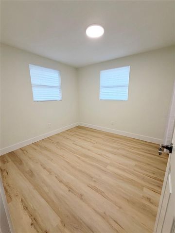 4533 W FERN STREET, Tampa, FL 33614