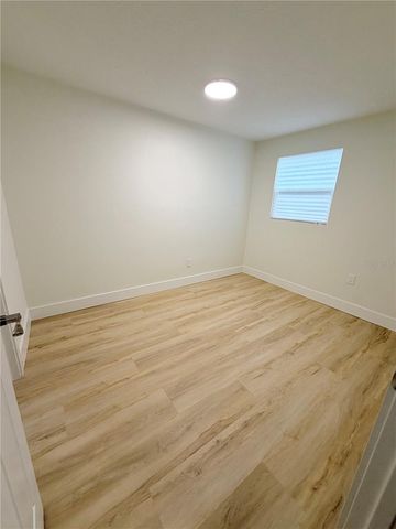 4533 W FERN STREET, Tampa, FL 33614