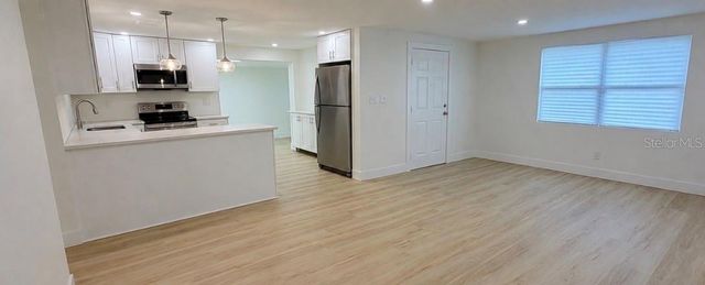 4533 W FERN STREET, Tampa, FL 33614