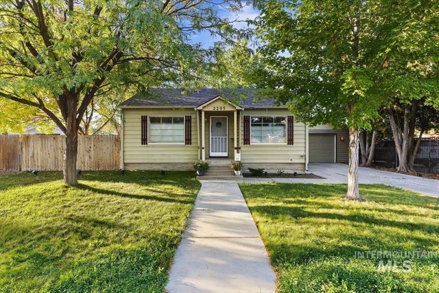 2209 W Frederic St, Boise, ID 83705 property photo