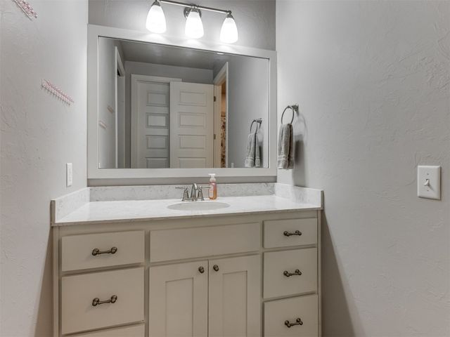 16300 SE 82nd Street, Choctaw, OK 73020