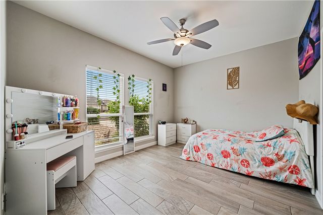 15433 Finistere St, Corpus Christi, TX 78418