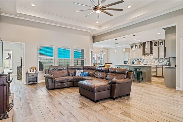 15433 Finistere St, Corpus Christi, TX 78418