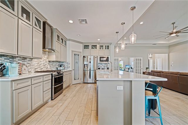 15433 Finistere St, Corpus Christi, TX 78418