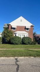 18900 Cherrylawn Street, Detroit, MI 48221
