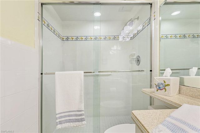 17080 Harbour Point DR # 213, Fort Myers, FL 33908