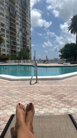 11111 Biscayne Blvd 2B, Miami, FL 33181
