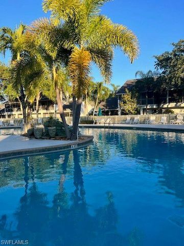 1130 Partridge CIR # 102, Naples, FL 34104