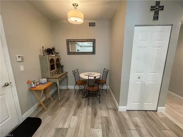 1130 Partridge CIR # 102, Naples, FL 34104