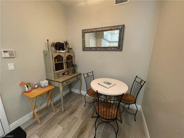 1130 Partridge CIR # 102, Naples, FL 34104