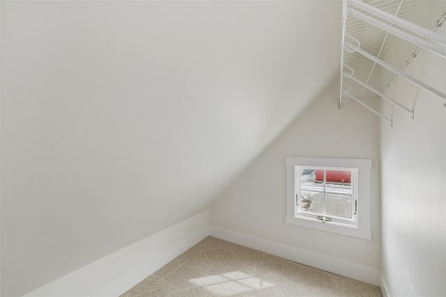 2001 10th Street, Des Moines, IA 50314