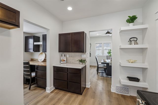 2001 10th Street, Des Moines, IA 50314