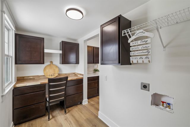 2001 10th Street, Des Moines, IA 50314