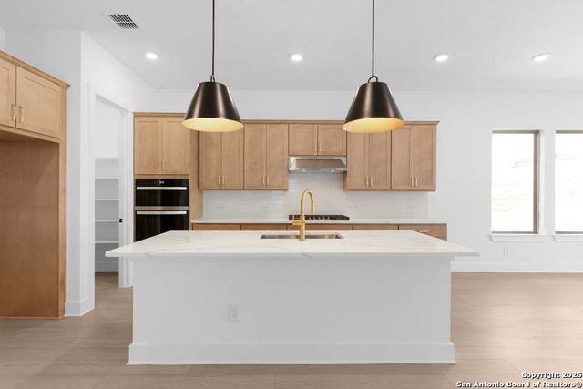 364 Sentido, Boerne, TX 78006