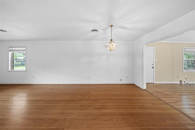 9302 Walterville Road, Houston, TX 77080