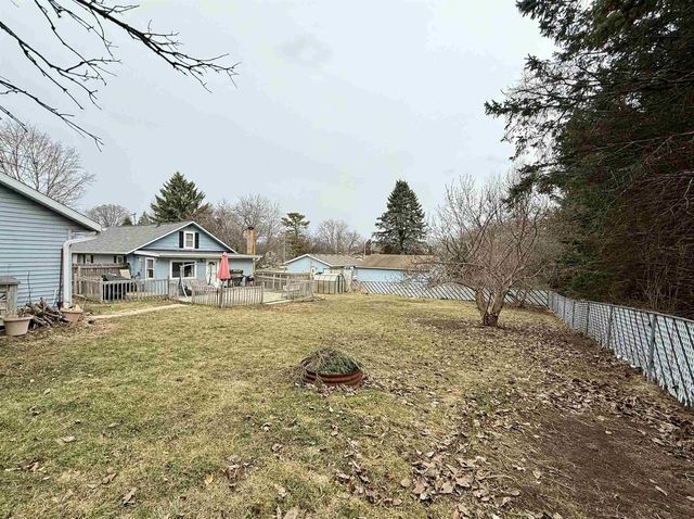 2127 Rockport Road, Janesville, WI 53548