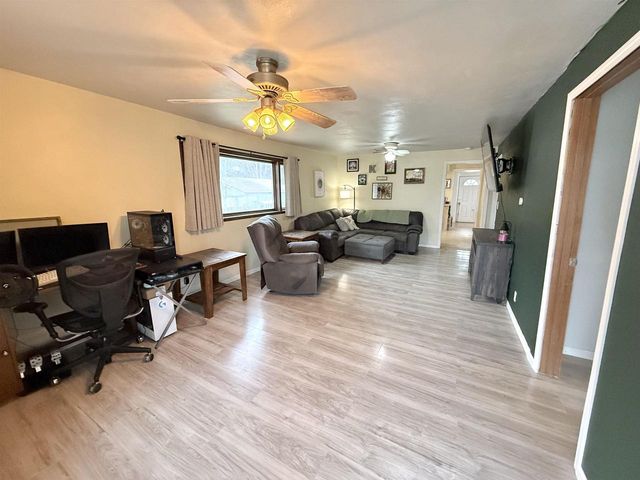 2127 Rockport Road, Janesville, WI 53548