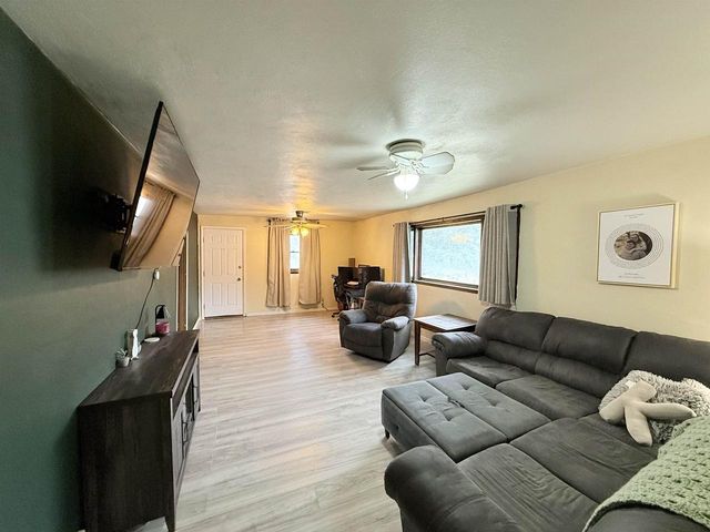 2127 Rockport Road, Janesville, WI 53548