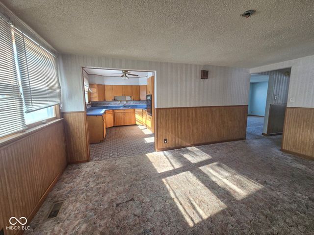 111 N Virginia Street, Rockville, IN 47872