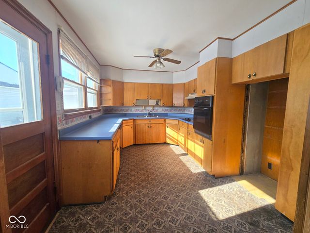 111 N Virginia Street, Rockville, IN 47872