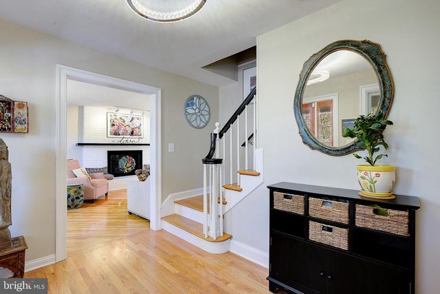 2 ISAACS ST, Annapolis, MD 21401