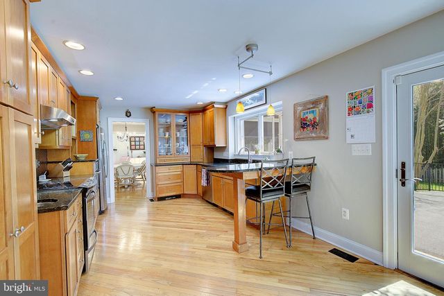 2 ISAACS ST, Annapolis, MD 21401