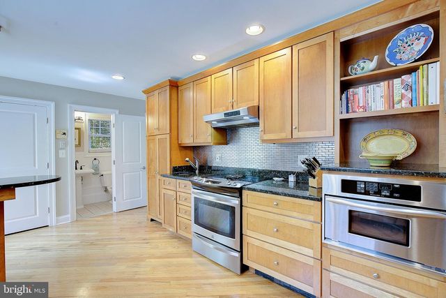 2 ISAACS ST, Annapolis, MD 21401