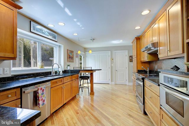 2 ISAACS ST, Annapolis, MD 21401