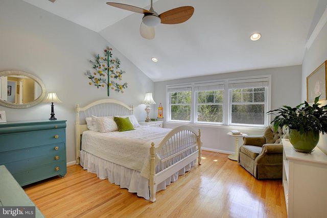 2 ISAACS ST, Annapolis, MD 21401