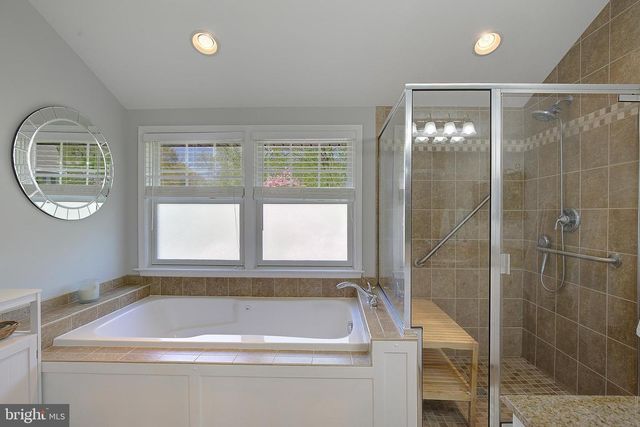 2 ISAACS ST, Annapolis, MD 21401