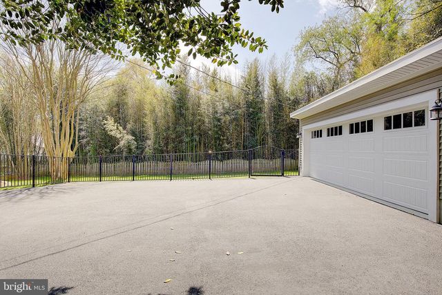 2 ISAACS ST, Annapolis, MD 21401