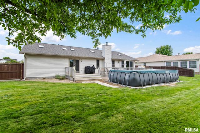 1423 REDWOOD Drive, Chatham, IL 62629
